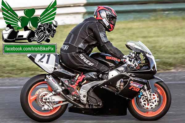 Image linking to Thomas Byrne motorcycle racing photos